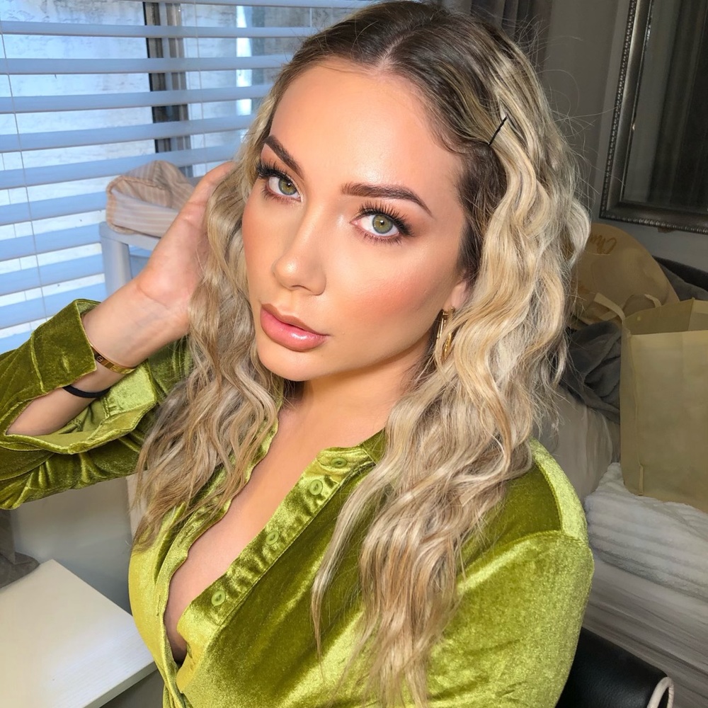 Meet your Posher, Jennifer